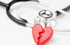 طبيب قلب روسي يحذر من خطر الموت بسبب الإجهاد الشديد
