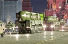 "الناتو": تهديدات روسيا النووية خطيرة وغير مسؤولة