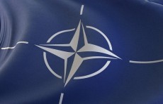"بلومبيرغ": "الناتو" يختبر غواصات مسيرة واستخدام الذكاء الاصطناعي في العمليات البحرية