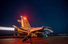 الجيش الأمريكي يعلن تدمير 4 طائرات مسيّرة حوثية في اليمن