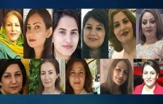 ايران تحكم بالسجن 75 عامًا على 15 امرأة بتهمة "البهائية"