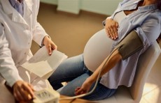 باليوم العالمي لتسمم الحمل.. نصائح للحوامل وعلامات تحذيرية من "قاتل محتمل"