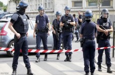 اصابة شخصين بجروح  جنوب فرنسا جراء اعتداء من أمراة رددت عبارة" الله أكبر"