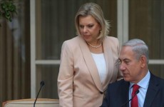 السلطات الاسرائيلية : زوجة نتنياهو "محتالة" و"خائنة للأمانة"