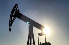 اسعار النفط ترتفع بفعل زيادة مفاجئة في مخزونات الخام الامريكي
