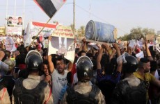 مجلس البصرة: نصوص قانونية  تتعارض مع وعود أطلقها" العبادي" للمتظاهرين في المحافظة