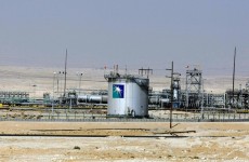 وزير الاقتصاد السعودي :شركة "أرامكو" النفطية العملاقة "مستعدة تماما" للاكتتاب العام