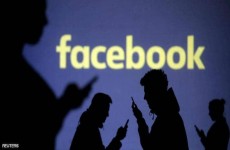 فيسبوك تحظر تمجيد ودعم وتمثيل التعصب القومي للبيض