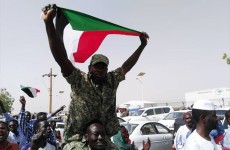 تجمع المهنيين والمعارضة السودانية يعلقون على بيان رئيس المجلس العسكري الانتقالي