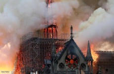 حريق هائل بكاتدرائية نوتردام  في باريس وانهيار البرج التاريخي