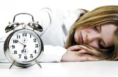 ساعات النوم غير المتناسقة تضاعف خطر السمنة والقلب بمقدار الثلث