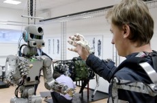 روسيا ترسل روبوتها المتطور إلى الفضاء المفتوح