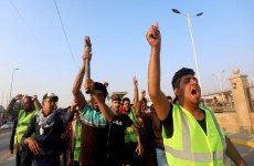 عراقيون يطالبون بتخفيض العمالة الأجنبية في الشركات النفطية