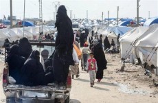 3500 ارهابي عراقي محتجزون لدى “قسد” وتحذير من تنفيذ داعش عمليات بالهول