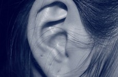 دراسة حديثة ترجح أن يكون لطنين الأذن علاقة لإصابة الشخص بسرطان نادر