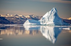 صور درون تكشف عن "كارثة ضخمة" في غرينلاند