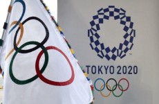 50 ألف ياباني يتجمعون لمتابعة شعلة الأولمبياد رغم التحذيرات