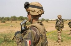 فرنسا تًطلق إئتلافاُ من دول أفريقية وأوروبية لمواجهة الارهابيين بمنطقة الساحل الأفريقي