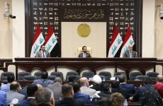 البرلمان العراقي يرفض الاستقطاعات الكبيرة من رواتب الموظفين بموازنة 2021