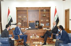 وزير المالية وسفير فرنسا يبحثان تسهيل عمل الشركات الفرنسية في العراق