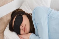 دراسة تحدد أفضل موعد للنوم
