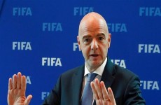 "فيفا" يدرس تعديل دقائق لعب المباريات قبل مونديال قطر