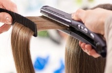 تحذير من منتجات تسريح الشعر: ما علاقتها بالسرطان؟