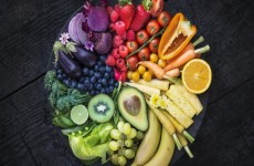 دراسة: فواكه وخضروات ذات لون معين يمكن أن تقلل من خطر الإصابة بمرض السكري