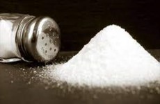 دراسة: تجنب تناول الملح يهدد صحة القلب