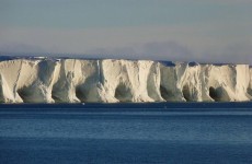 أضخم جبل جليدي "يستيقظ" في القارة القطبية الجنوبية والعلماء يكشفون مصيره