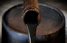 "غموض" وتساؤلات عن النفط الأسود.. تعرف على سر ارتباطه بصفقات العراق الأخيرة