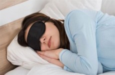 لفترة طويلة.. ما خطر النوم على الصحة في عطلة نهاية الأسبوع؟
