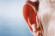 علامات تظهر على الأذن تنذر بمخاطر صحية بينها السرطان