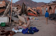 حصيلة ضحايا زلزال المغرب تتصاعد.. والانهيارات تعرقل أعمال الإغاثة