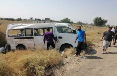 وفاة وإصابة 16 زائراً على طريق سامراء – بغداد (صور)