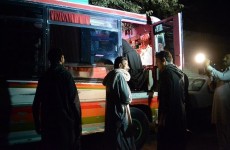 هجوم مسلح على حافلة يودي بحياة 9 أشخاص في باكستان