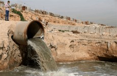 "فرانس برس": تلوّث كارثي يهدّد أنهار العراق إثر مياه الصرف الصحي والنفايات الطبية