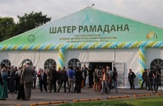 افتتاح "خيمة رمضان" في موسكو.. ماذا يعني؟