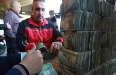 أسعار صرف الدولار في تعاملات الأسواق العراقية
