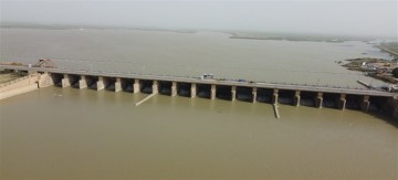 الموارد المائية تعلن تمرير الموجة الفيضانية الواردة من سد الموصل إلى بحيرة الثرثار