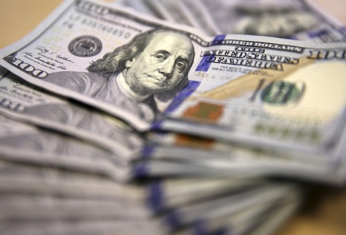 ارتفاع سعر صرف الدولار الامريكي امام الدينار العراقي