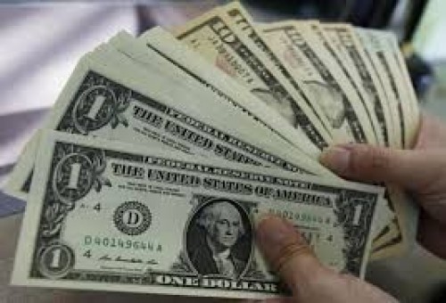 ارتفاع طفيف في سعر صرف الدولار الامريكي امام الدينار العراقي