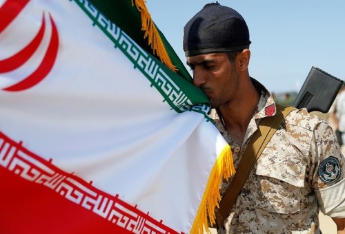 طهران تحذر القوات الأجنبية في الخليج