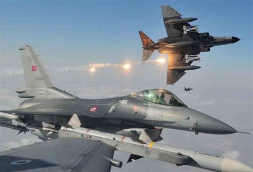 تركيا تعلن تنفيذ غارات جوية على 13 موقعا شمالي العراق