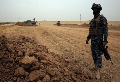العراق يحصن حدوده مع سوريا