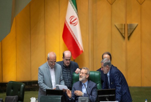 رئيس البرلمان الإيراني في سوريا لبحث التطورات الإقليمية مع الأسد