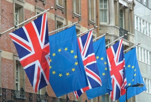 بريطانيا تتفق مع الاتحاد الاوروبي على الخروج النهائي اواخر هذا العام