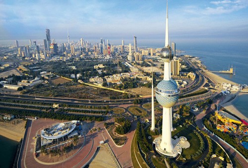 صحيفة: الكويت تستغني عن نصف الوافدين خلال 3 أشهر