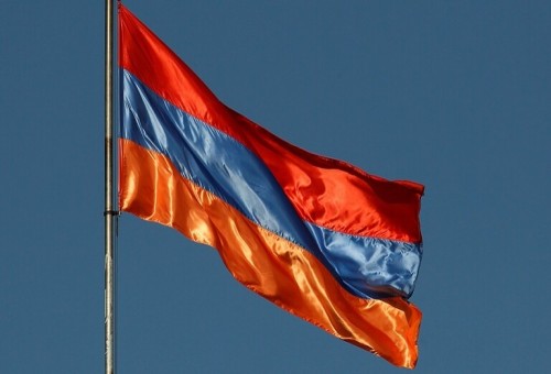 أرمينيا تعلن الأحكام العرفية والتعبئة العامة وسط تصعيد القتال في قره باغ