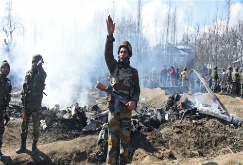 اتفاق بين باكستان والهند على وقف اطلاق النار في كشمير